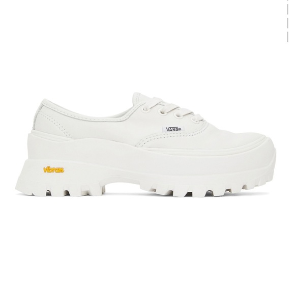 Shoes - Picture 2 of 6